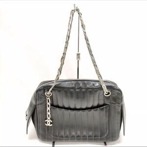 Chanel Vtg Black Vertical Quilted Leather Mademoiselle Ligne Camera Shoulder Bag